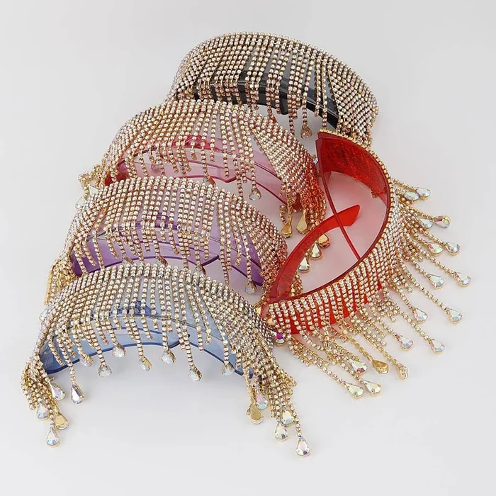 3AM BY H&D ACCESSORIES – Rhinestone Tear Drop Shield Sunglasses