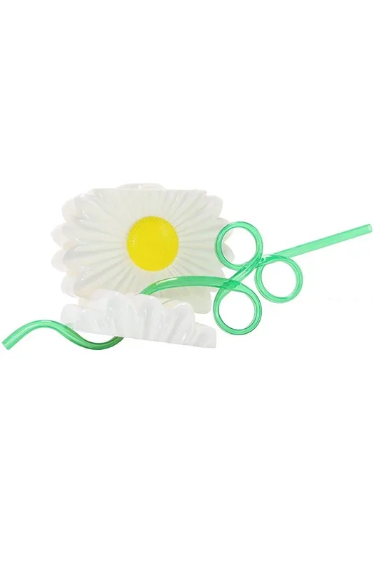 Daisy Cup White Holds 16 Ounces