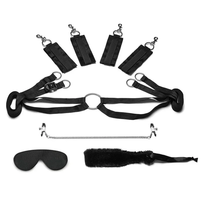 Fuzzy Lovers 4-Piece Bedspreader and Bed Restraint Set