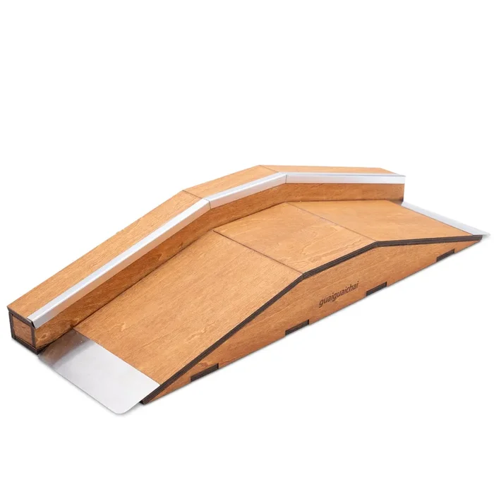 GGC Fingerboard Ramp – Bank