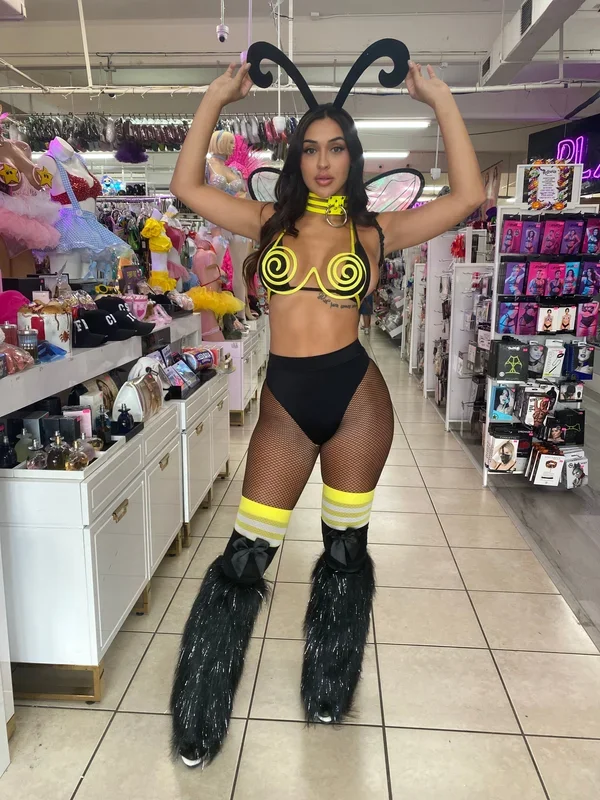 Hottie Bumble Bee styled outfit