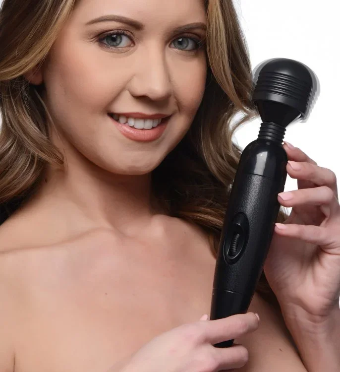 Multi-Speed Travel Size Wander Wand Vibrator – Black