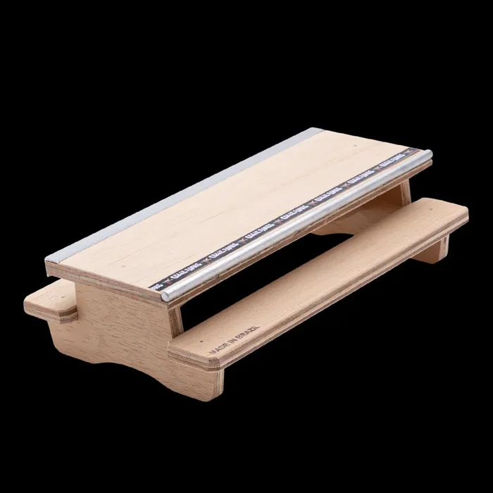 Ollie Fingerboard Ramp – Picnic Table