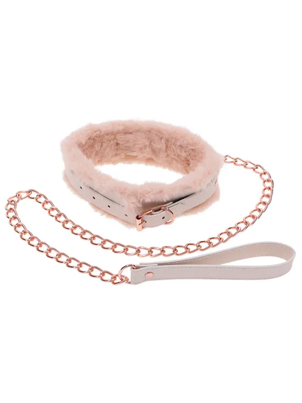 Peaches ‘n Creame Fur Collar & Leash