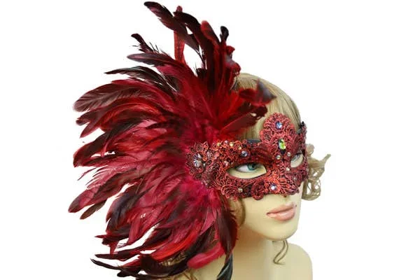 Red Carnival Feather Mask