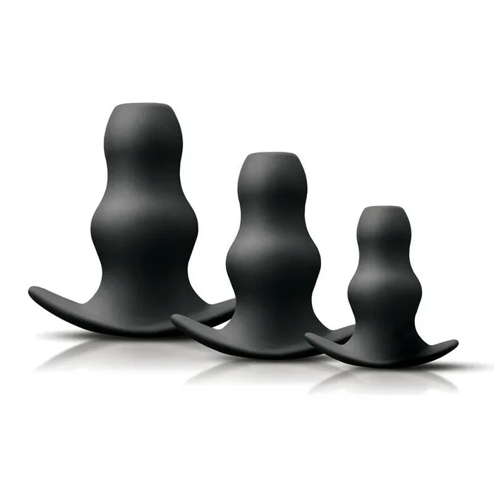 Renegade Peeker Kit Black – 3 Rippled Hollow Anal Butt Plugs